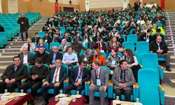 Kırşehir’de Yapay Zekâ Çalıştayı: Gençler Türkiye Yüzyılı Vizyonu İçin Bir Araya Geldi