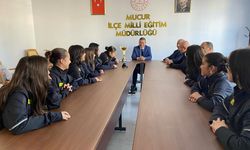 İlçe Milli Eğitim Müdürü Pınar, şampiyonu kabul etti