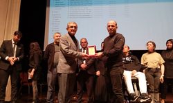 Kırşehir’de “Zamansız Şiirler” Dinletisi Ruhlara Dokundu