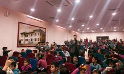 Kırşehirli Mehmet Gönen, yıllar sonra mezun olduğu okula yazar olarak döndü