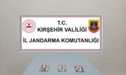 Kırşehir'de yol uygulama noktasında yasaklı madde ele geçirildi