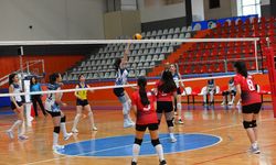 Yıldız Kızlar Voleybol İl Birinciliğinde hafta sonu heyecanı