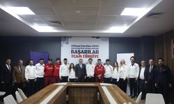 Bakan Bak 2026 kış Olimpiyatları'na katılacak milli sporcuları kabul etti