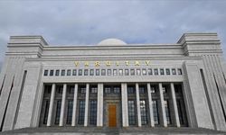 Çelişen Mahkeme Kararlarına Son: Yargıtay İşçilere İlave Tediye Ödenmesine Hükmetti