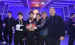 E-Spor’da takımında dereceye girenler ödüllendirildi