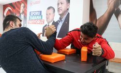 Engelini bilek güreşiyle aşan Doğan, milli formayı hedefliyor