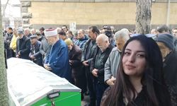 Kırşehirli Gözde tabutuna sarılı duvakla son yolculuğuna uğurlandı