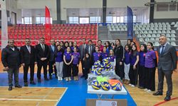 Kırşehir’de Amatör Spor Kulüpleri ve Okul takımlarına büyük destek