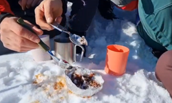 Kırşehir’de geleneksel lezzet: Kar-Pekmez ikilisi