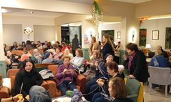 Kırşehir’de Kadınlar El Ele: Karne Hediyesi Minik Kalpleri Isıtacak