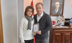 Kırşehir’de öğrenci portresiyle İl Millî Eğitim Müdürüne sürpriz yaptı