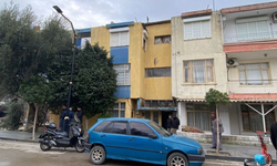 Komşuların ihbarıyla ortaya çıkan cinayet: Anne ve kız katledildi