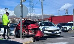 Otomobil Motosiklete Çarptı: Sürücü Hayatını Kaybetti