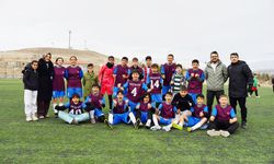 YETİŞEN YILDIZLAR, ŞAMPİYONLUĞA KOŞUYOR: 5-1