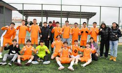 Abdulkadir Özcan, farklı başladı: 4-0