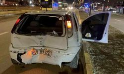 Alkollü sürücünün çarptığı araçta 6 kişi yaralandı