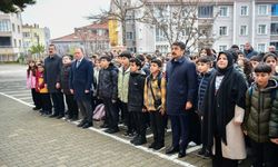 Kırşehir Valisi Demiryürek, Haftaya Öğrencilerle Birlikte Başladı