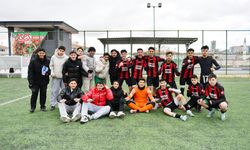 Mehmet Akif Ersoy lisesi yarı finale yükseldi: 3-1