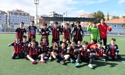 Minik Kramponlar, zirve takibini sürdürdü: 5-2