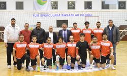 Spor İl Müdürü Çakmakçı filenin efelerini ziyaret etti
