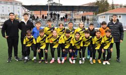 U12 Ligi’nde zirve yarışı nefesleri kesiyor