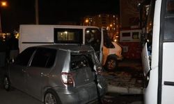 3 Araç Çarpıştı, Sürücü Hastanede