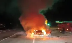 Hareket Halindeki Araç Yandı