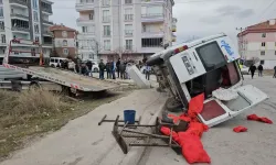 Tarım İşçilerini Taşıyan Minibüs Kaza Yaptı