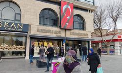 Altın Fiyatları Hareketlendi, Kırşehir’de Vatandaş Döviz Bürolarına Koştu