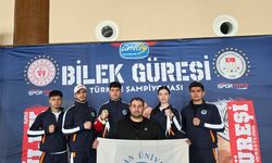 Bilek güreşinde büyük başarı
