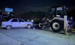 62 yaşındaki Fethi Gökçe, iş makinesine çarpıp hayatını kaybetti