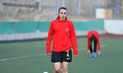 Emine Öncül: “Kırşehir halkını yanımızda görmek istiyoruz”