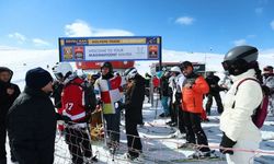 Erciyes Kayak Merkezi, 3 milyon ziyaretçi hedefine sezon bitmeden ulaştı