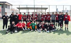 Mehmet Akif Ersoy lisesi güle oynaya finalde: 4-0