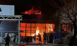 Sanayi Sitesinde Alevler: Mobilya Atölyesi Küle Döndü