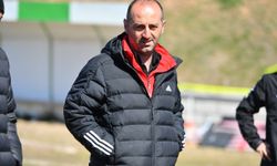 Ümit Dohman: “Play-Off uzak değil, kenetlenmeliyiz”