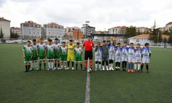 ORTAOKULLAR ARASI KÜÇÜKLER FUTBOLDA YARI FİNAL HEYECANI...