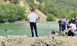 3 Yaşındaki Çocuk Dereye Düştü