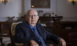 Eski TBMM Başkanı Hüsamettin Cindoruk Hayatını Kaybetti