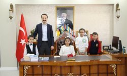 Akpınar’da minikler yönetime geçti