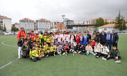 Cacabey Ortaokulu turnuvayı 2’nci tamamladı