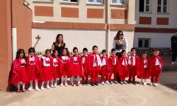 23 NİSAN BİR MİLLETİN DİRİLİŞİ ÇOCUKLARIN YARINI