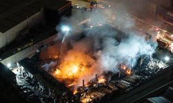 Fabrikada Çıkan Yangın 5 Saatte Kontrol Altına Alındı