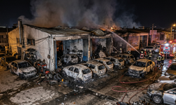 5 Araç Kül Oldu, 15 Araç Zarar Gördü!