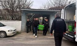 İki kardeş babalarını öldürdü