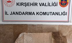 Kırşehir’de Bahçeden Tarih Çıktı: Mezar Taşı Ele Geçirildi