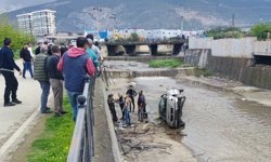 Kontrolden Çıkan Otomobilde Anne ve Bebek Yaralandı