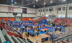 Masa Tenisi turnuvası renkli görüntülere sahne oldu