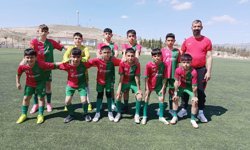 Mucur’un çocukları zirveyi zorluyor: 2-1