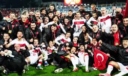 MUHTEŞEMSİNİZ ÇOCUKLAR! 24 YIL SONRA DÜNYA KUPASI'NDAYIZ!